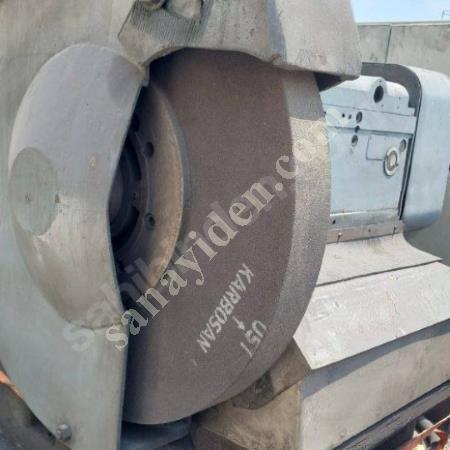 1984 MODEL CYLINDER GRINDER – ROBUST AND FUNCTIONAL, Machine