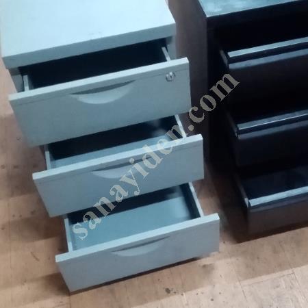 SATILIK İKİNCİEL 3 GÖZLÜ ÇEKMECELİ KESON METAL DOLAP, Metal