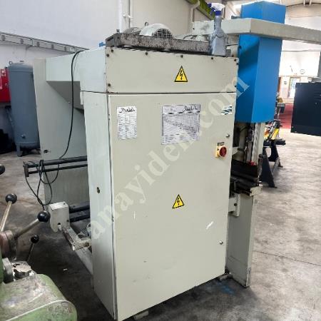 BAYKAL MARKA 2600 X 4 MM CNC HİDROLİK ABKANT PRES, İş Makineleri