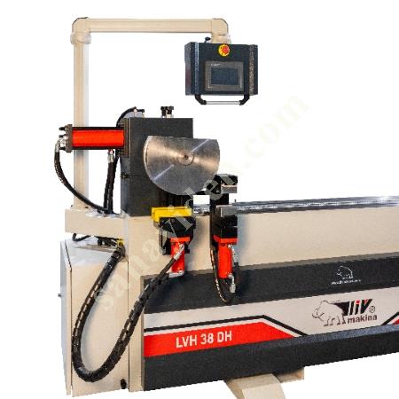 CNC DOUBLE HEAD PIPE BENDING MACHINE THAT CAN BEND TWO PIPES SIMULTANEOUSLY, Machine