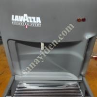 SATILIK LAVAZZA İTALYAN KAHVE MAKİNASI – AZ KULLANILMIŞ, FAAL,