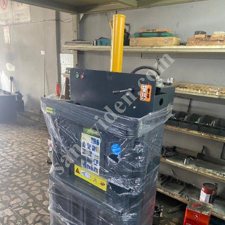 PİTON MAKİNA DİKEY BALYA PRESİ P7, Makina