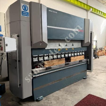 DURMAZLAR MARKA 3 METRE 100 TON 4 EKSEN CNC HİDROLİK ABKANT PRES, Makina