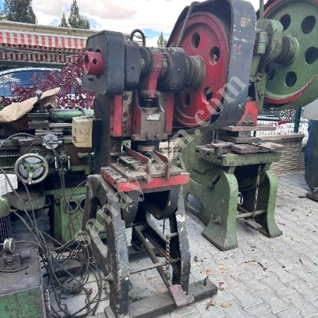 DİRİNLER MARKA 15 TON DÖKÜM GÖVDE EKSANTRİK PRES, Eksantrik Pres