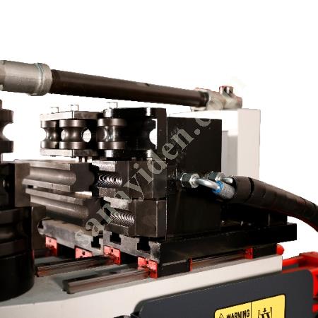 5-AXIS CNC BENDING SOLUTION FOR THE DEFENSE AND AUTOMOTIVE SECTORS, Machine