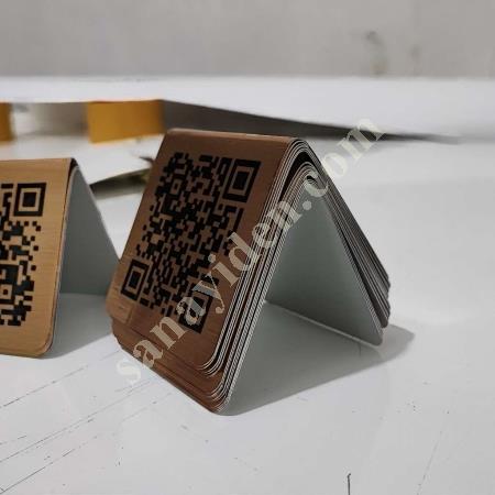 İKİ YÖNLÜ KAREKOD YAZILI MASA NUMARASI , Machine
