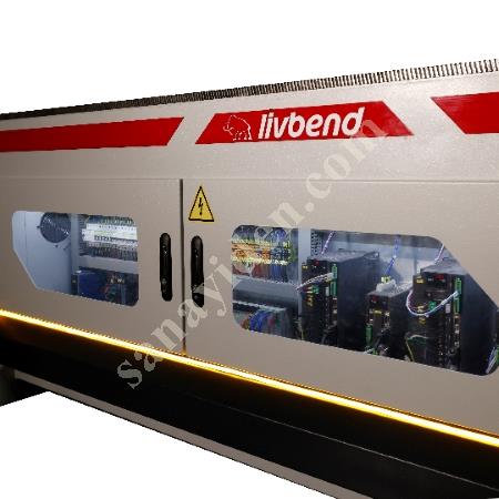 5-AXIS CNC BENDING SOLUTION FOR THE DEFENSE AND AUTOMOTIVE SECTORS, Machine
