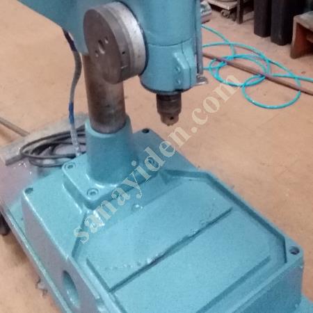 SATILIK SÜTUNLU MATKAP TEZGAHI ÇİFT DEVİRLİ KARE VİDALI, Makina