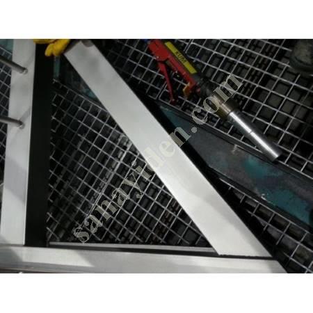 SAND BLASTING HOLES FOR LARGE SURFACES, Sandblasting Room And Halls